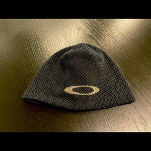 Oakley Hat / Touque / Beanie